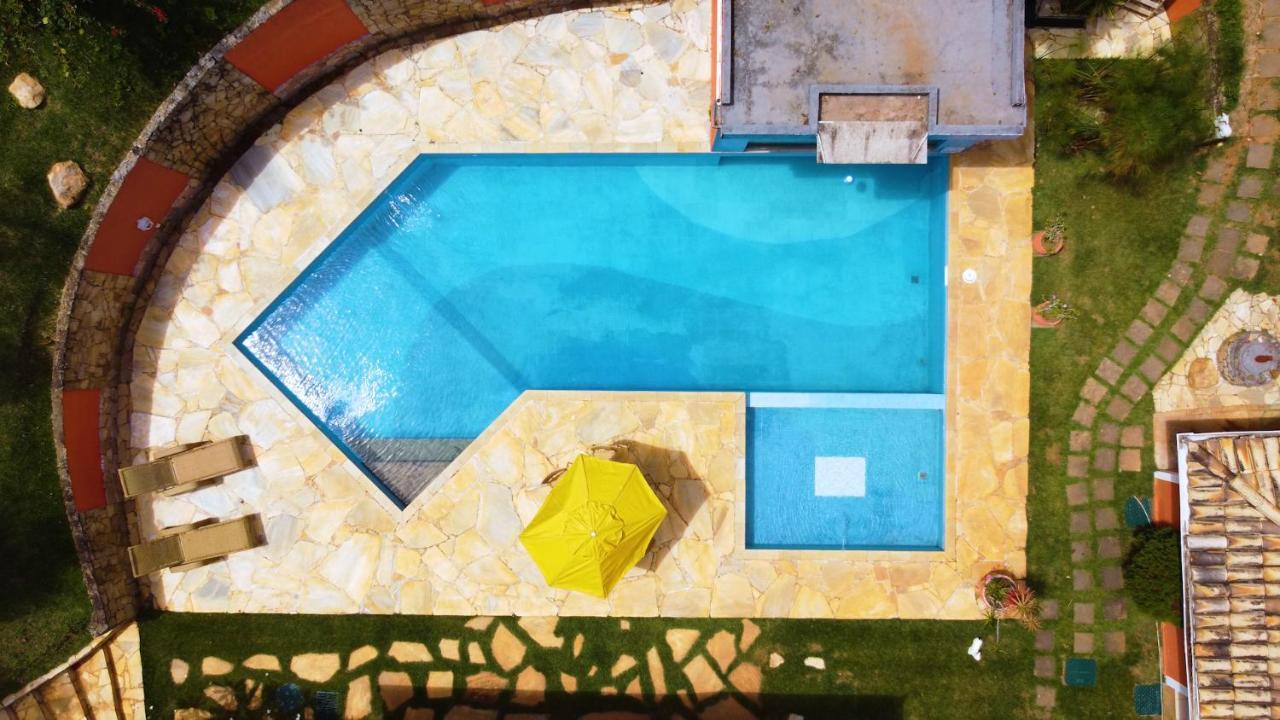 Belíssima Casa com extensa área externa - piscina, sauna, churrasqueira e campo de futebol - com 5 suítes e a 500 metros da Rua das Pedras Búzios Exterior foto