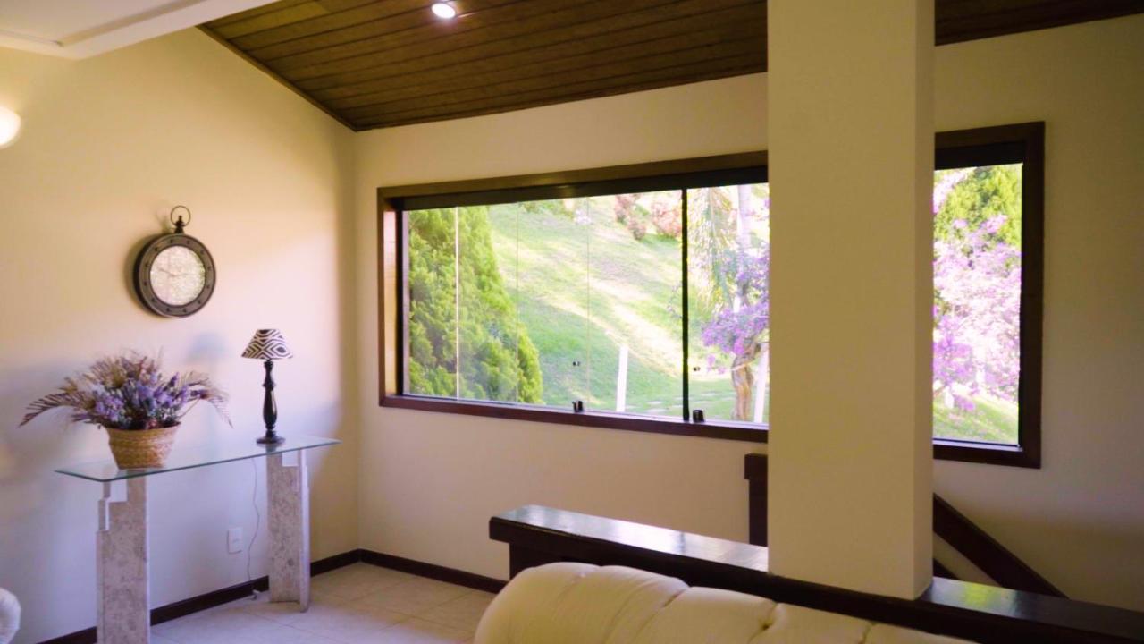 Belíssima Casa com extensa área externa - piscina, sauna, churrasqueira e campo de futebol - com 5 suítes e a 500 metros da Rua das Pedras Búzios Exterior foto