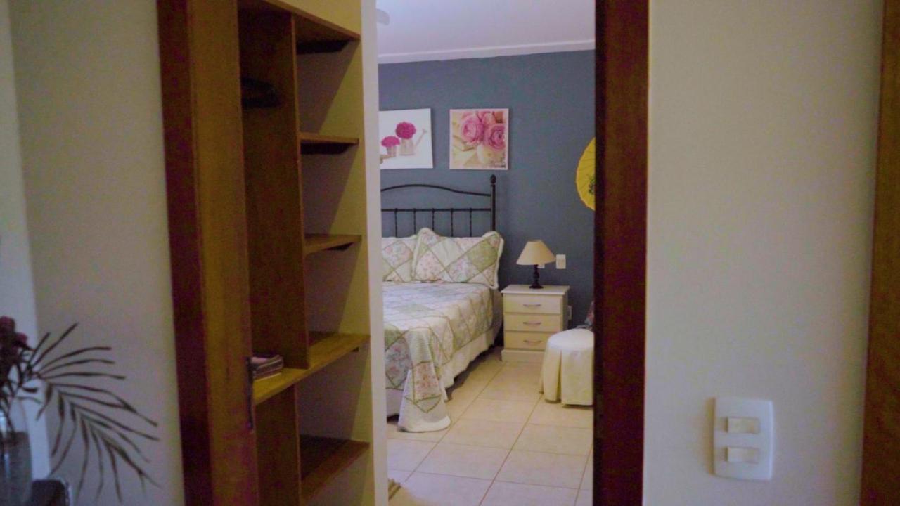 Belíssima Casa com extensa área externa - piscina, sauna, churrasqueira e campo de futebol - com 5 suítes e a 500 metros da Rua das Pedras Búzios Exterior foto