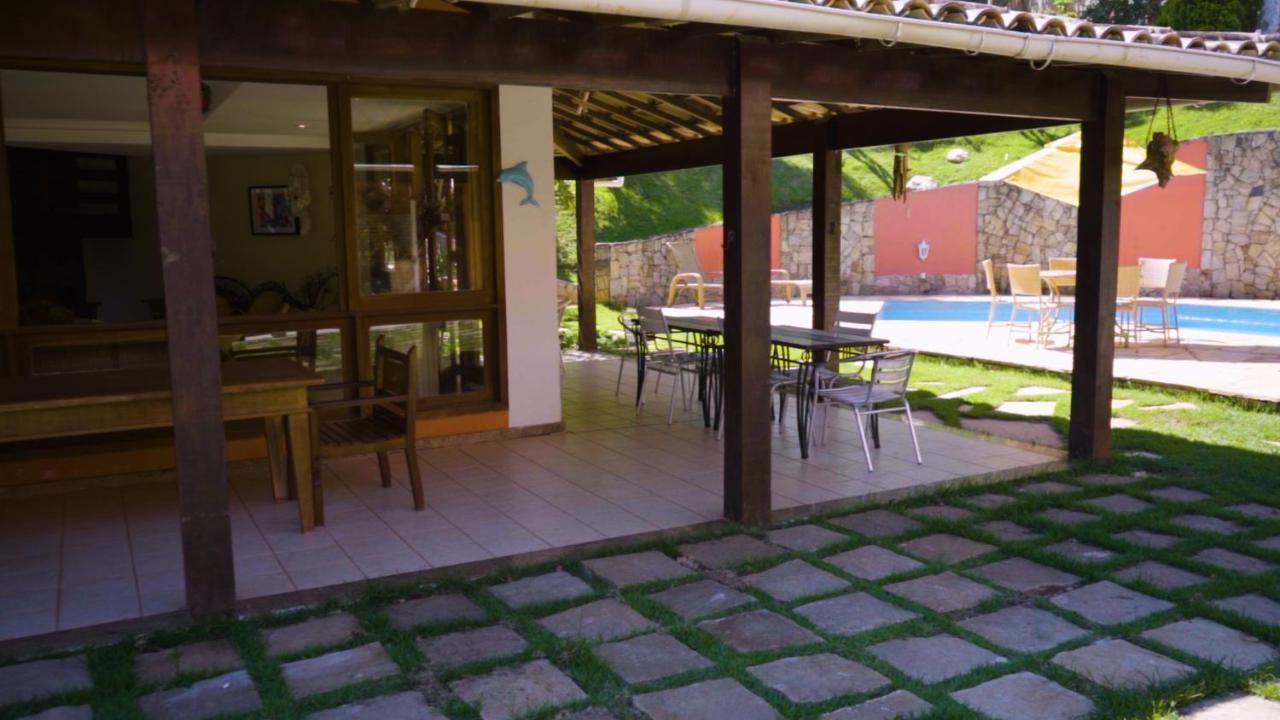 Belíssima Casa com extensa área externa - piscina, sauna, churrasqueira e campo de futebol - com 5 suítes e a 500 metros da Rua das Pedras Búzios Exterior foto