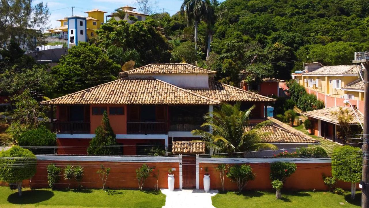 Belíssima Casa com extensa área externa - piscina, sauna, churrasqueira e campo de futebol - com 5 suítes e a 500 metros da Rua das Pedras Búzios Exterior foto